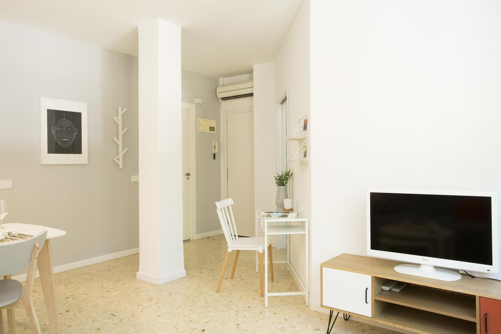 Singularstays Plaza Del Carmen Valencia Exterior photo